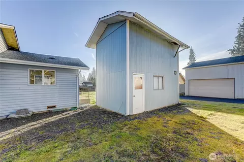 Exterior - 1926 Monroe Ave, Everett, WA 98203 photo 3 of 8