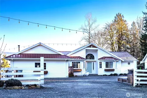 20129 Tveit Rd, Arlington, WA 98223