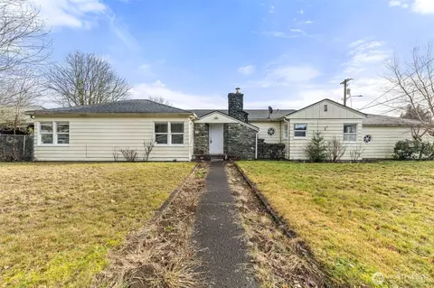 189 4th St, Morton, WA 98356