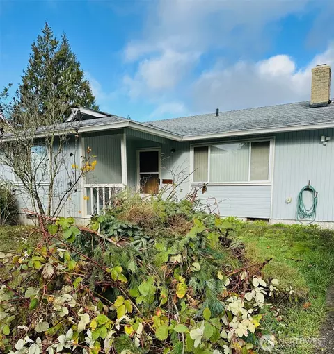 1522 Clements St, Bremerton, WA 98310