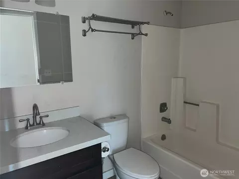 Bath - 511 190th St E, Spanaway, WA 98387 photo 1 of 4
