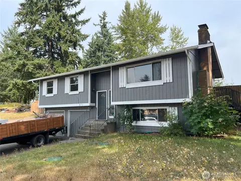 511 190th St E, Spanaway, WA 98387