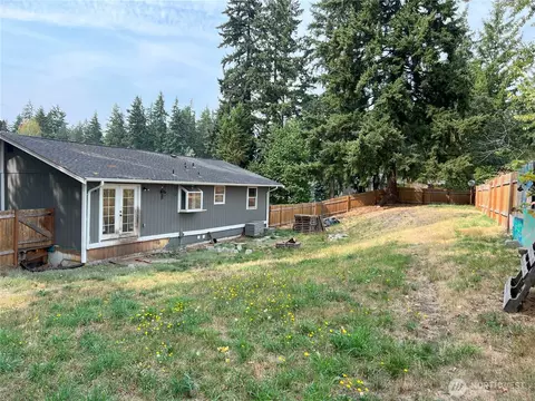 Exterior - 511 190th St E, Spanaway, WA 98387 photo 7 of 8