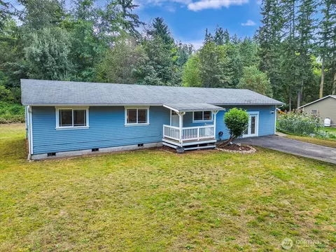 592 Kodiak Ave, Camano Island, WA 98282