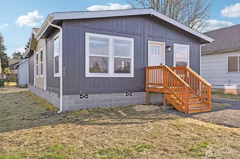 332 23rd Ave, Longview, WA 98632