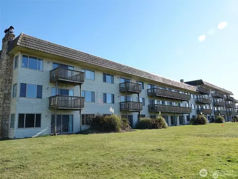 615 Ocean Shores Blvd NW #319, Ocean Shores, WA 98569