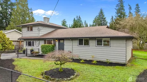 5910 178th St SW, Lynnwood, WA 98037