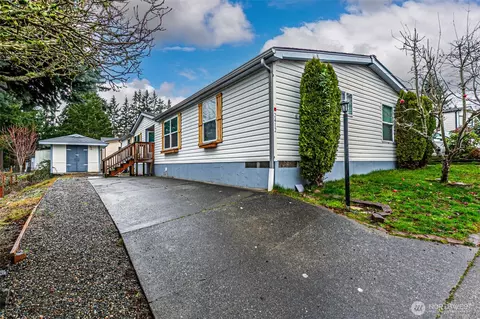 2412 S 371st St #46, Federal Way, WA 98003