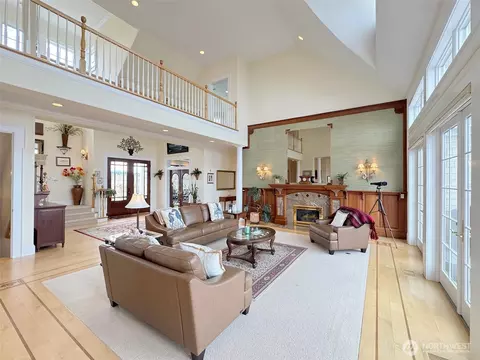 Living - 103 E Seashore Ln, Sequim, WA 98382 photo 2 of 6