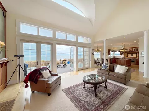 Living - 103 E Seashore Ln, Sequim, WA 98382 photo 3 of 6