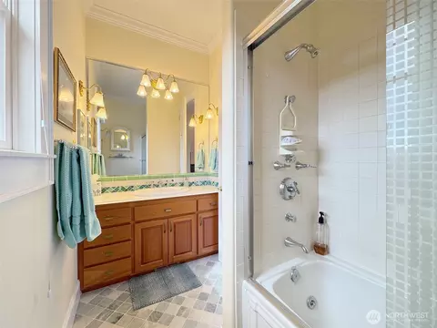 Bath - 103 E Seashore Ln, Sequim, WA 98382 photo 1 of 5