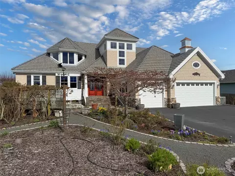 103 E Seashore Ln, Sequim, WA 98382
