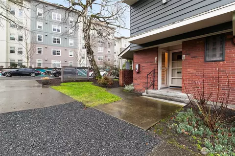 901 N Forest St #123, Bellingham, WA 98225