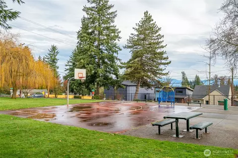 7408 Olympic Dr, Everett, WA 98203 photo 32