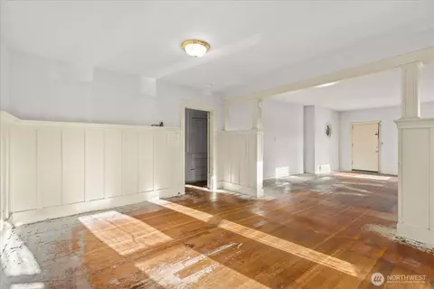Living - 2432 Pine St #A, Everett, WA 98201 photo 8 of 9