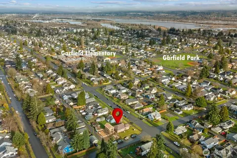 View/Area - 2432 Pine St #A, Everett, WA 98201 photo 2 of 7