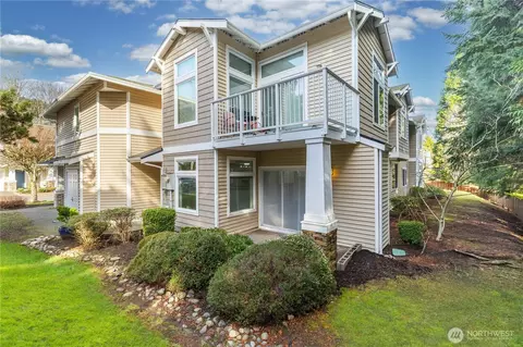 21920 42nd Ave S #104, Kent, WA 98032