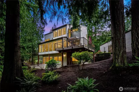 21519 NE 29th St, Sammamish, WA 98074