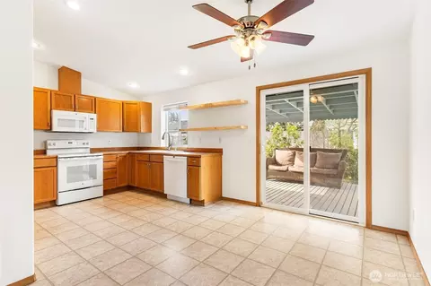 Kitchen - 1105 Kessler Dr, Sultan, WA 98294 photo 1 of 4