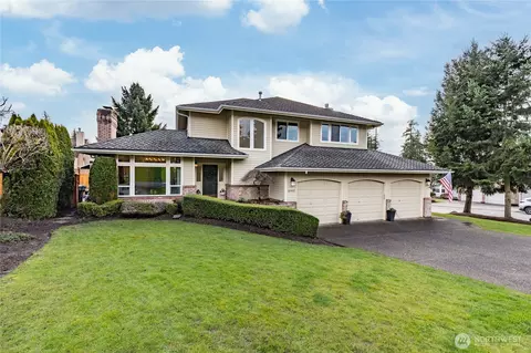 10407 SE 302nd St, Auburn, WA 98092