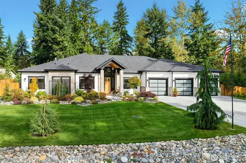 18201 17th St E, Lake Tapps, WA 98391
