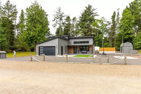 29813 L Ln, Ocean Park, WA 98640