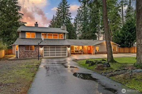 16613 SE 254th Pl, Covington, WA 98042
