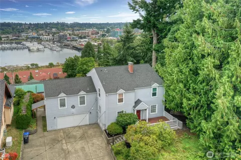 214 Sherman St NW, Olympia, WA 98502