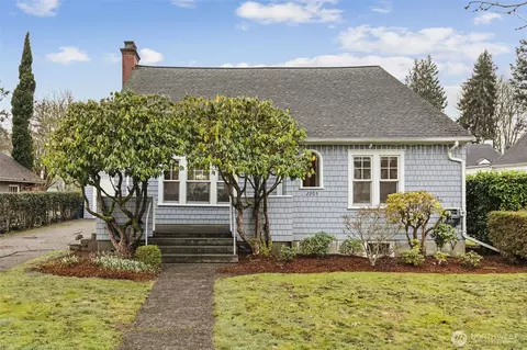 2305 Columbia St SW, Olympia, WA 98501