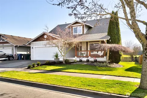 988 Homestead Dr, Burlington, WA 98233