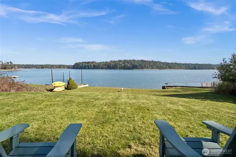 91 E Franjo Beach Dr, Shelton, WA 98584