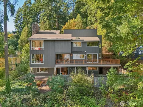 411 W Lake Sammamish Pkwy NE, Bellevue, WA 98008