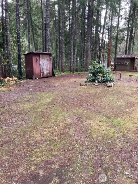 10 N Tyee Pl, Hoodsport, WA 98548