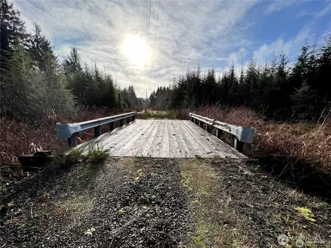 0 Hwy 101, Cosmopolis, WA 98537