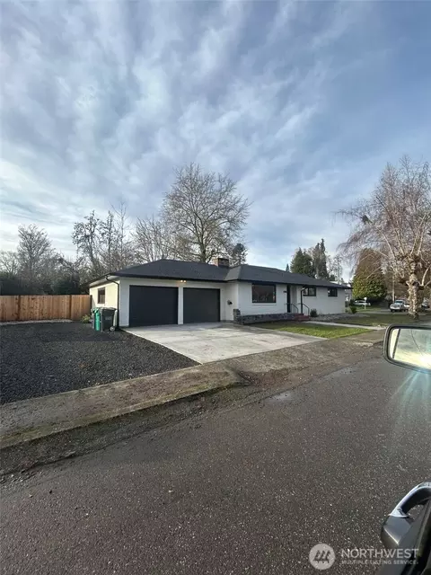 3105 Maringo Rd SE, Olympia, WA 98501