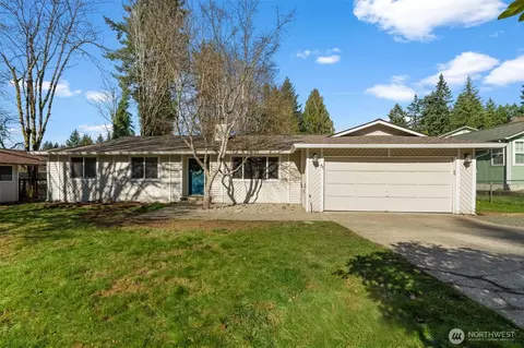 51 NE Riverhill Ln, Belfair, WA 98528