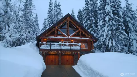 1310 Snoqualmie Dr, Snoqualmie Pass, WA 98068