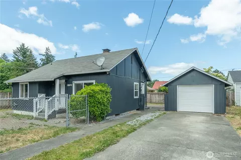 15406 Grant Ave SW, Lakewood, WA 98498