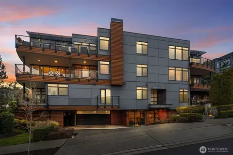 302 5th Ave #202, Kirkland, WA 98033