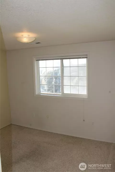 Bedroom - 2120 NW Douglas Loop, Camas, WA 98607 photo 3 of 4