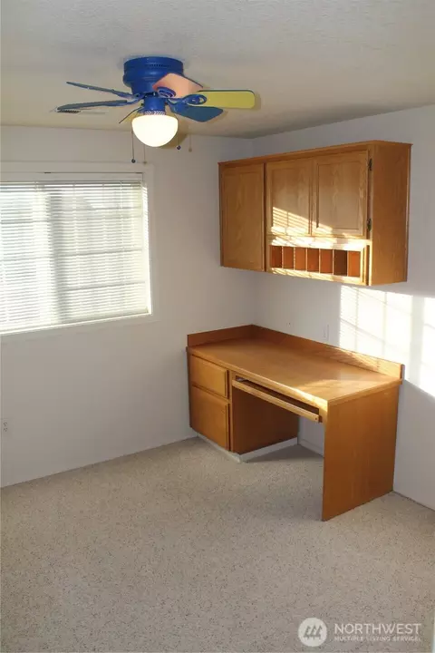 Bedroom - 2120 NW Douglas Loop, Camas, WA 98607 photo 4 of 4
