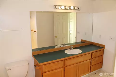 Bath - 2120 NW Douglas Loop, Camas, WA 98607 photo 4 of 5