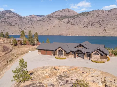 206 Mountain Lake Ln, Chelan, WA 98816