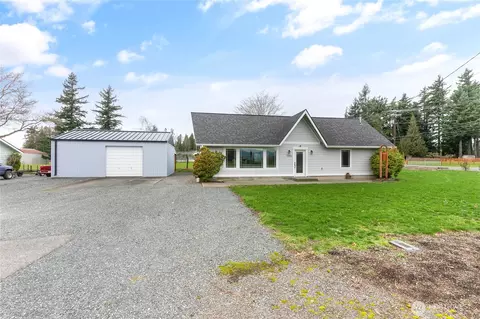 7393 Hannegan Rd, Lynden, WA 98264