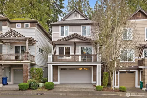 6825 156th Pl NE, Redmond, WA 98052