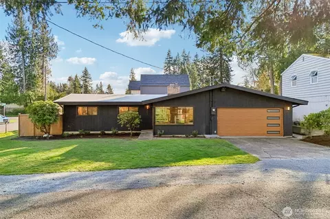 503 NW 203rd St, Shoreline, WA 98177