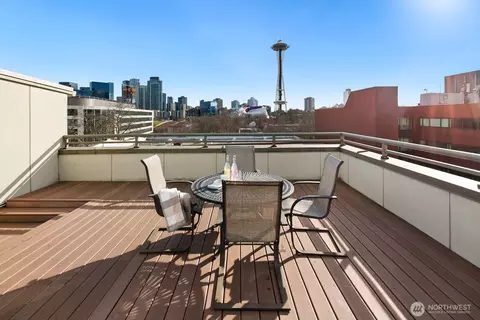 621 5 Ave N #301, Seattle, WA 98109