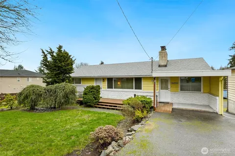 16740 Meridian Ave N, Shoreline, WA 98133