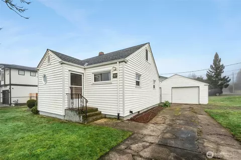 1610 Maine St, Milton, WA 98354