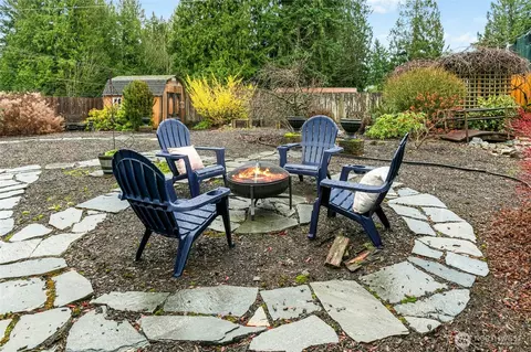 Exterior - 24 199th Pl SE, Bothell, WA 98012 photo 7 of 11